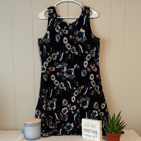 Kaileigh Dresses & Skirts - Kaileigh Black Floral Midi Dress with Blue & White Flowers